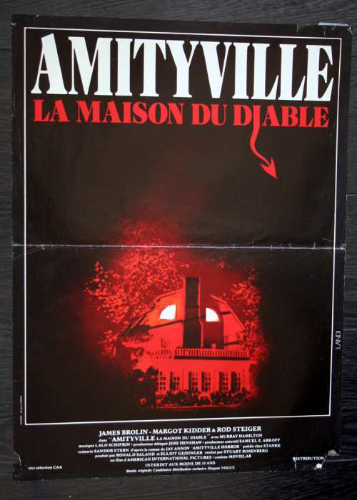 Affiches de cinéma 60 x 40 du film AMITYVILLE LA MAISON DU DIABLE (1979) Affiches de cinéma 60 x 40 du film AMITYVILLE LA MAISON DU DIABLE (1979)
